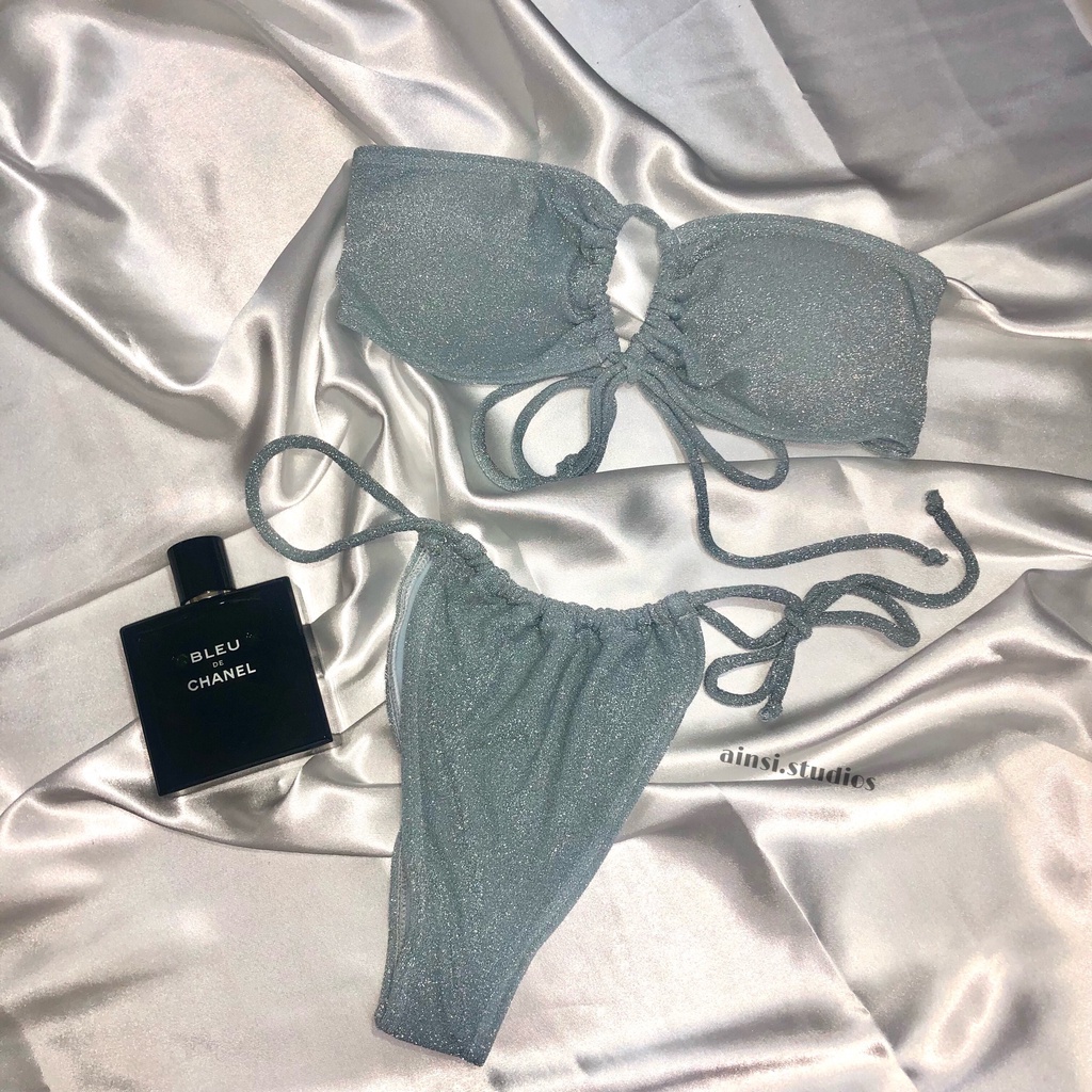 Bikini nhũ lấp lánh (Glitter Bikini)