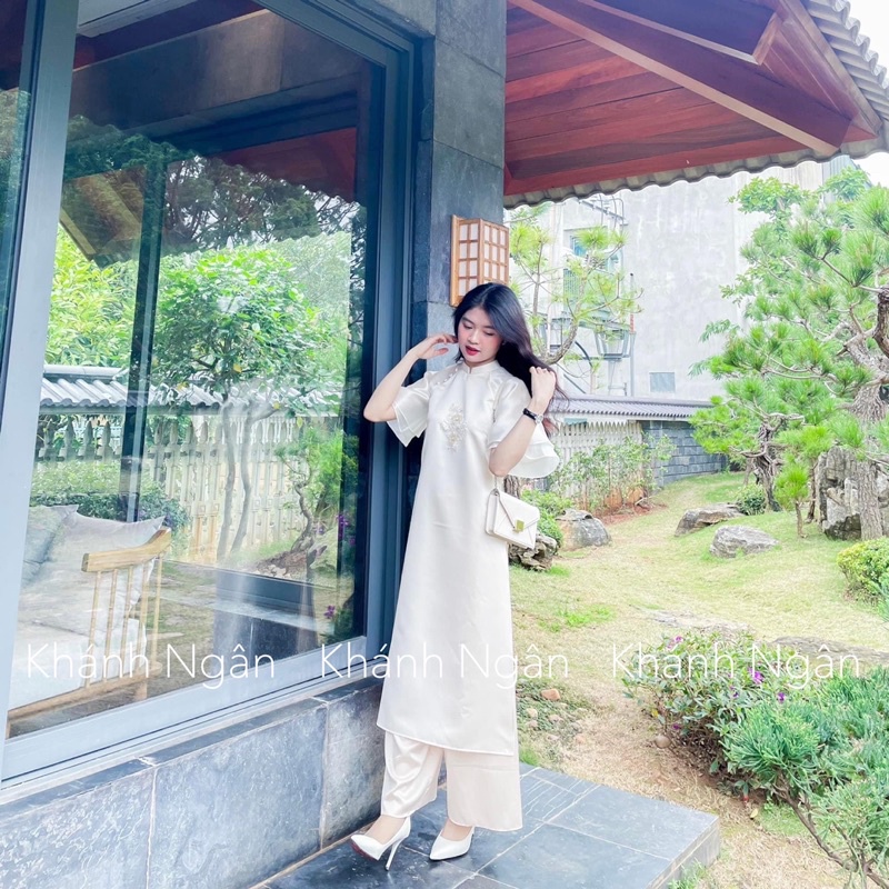 Áo dài cách tân 2 tà tay cánh tiên nhẹ nhàng
