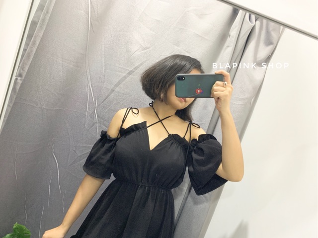 Đầm dây đen tay rời lung linh không rời mắt | BigBuy360 - bigbuy360.vn