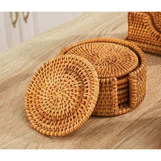 Tấm lót ly bằng mây tiện dụng