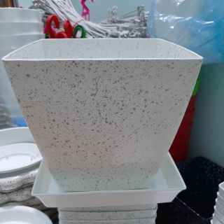 Chậu nhựa giả đá  và đĩa lót đáy trồng cây bằng nhựa