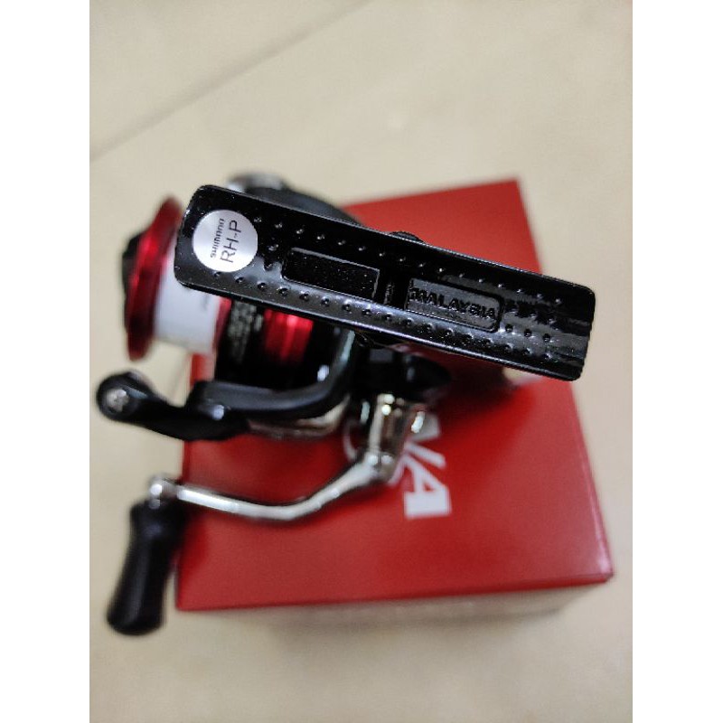 Máy câu đứng Shimano Sienna 2500 FG