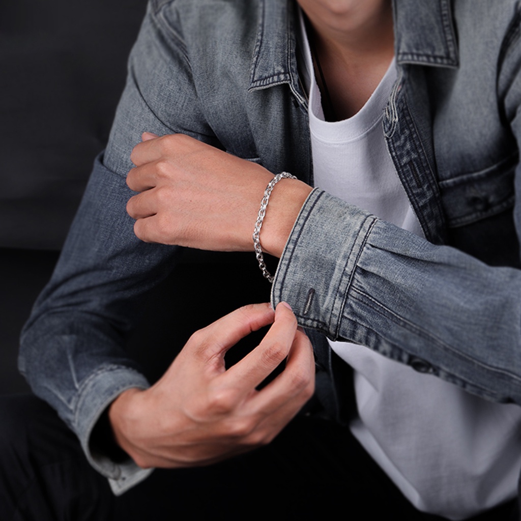 Vòng tay mạ bạc dạng xoắn thanh lịch