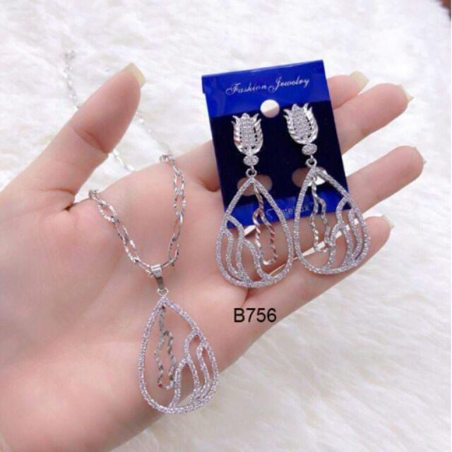 Dây chuyền và bông tai xi mạ bạch kim cao cấp q249