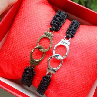 (1 cặp ) Vòng tay cặp còng số tám