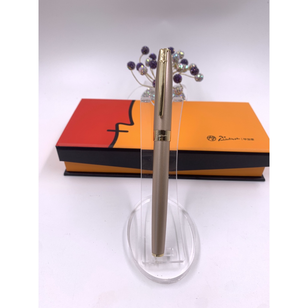 Bút máy Picasso 907 màu hồng kim cao cấp