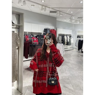 Áo len giấu quần đỏ đô kẻ oversize
