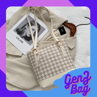 Túi đeo chéo hoạ tiết ngôi sao caro HBAG - 07 - Gen Z