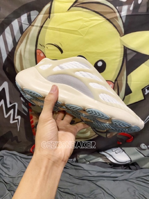 [GeekSneaker] Stock X + Giày Yeezy 700v3 Azeal [a862]