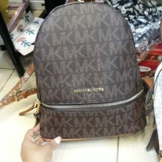 Balo mk size to