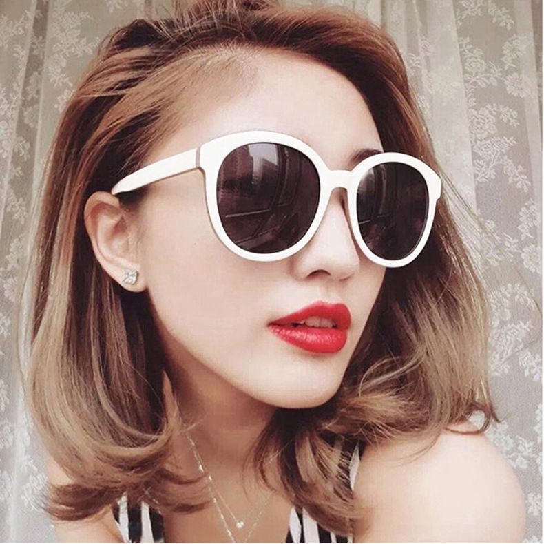 Kính mát gọng tròn phong cách retro