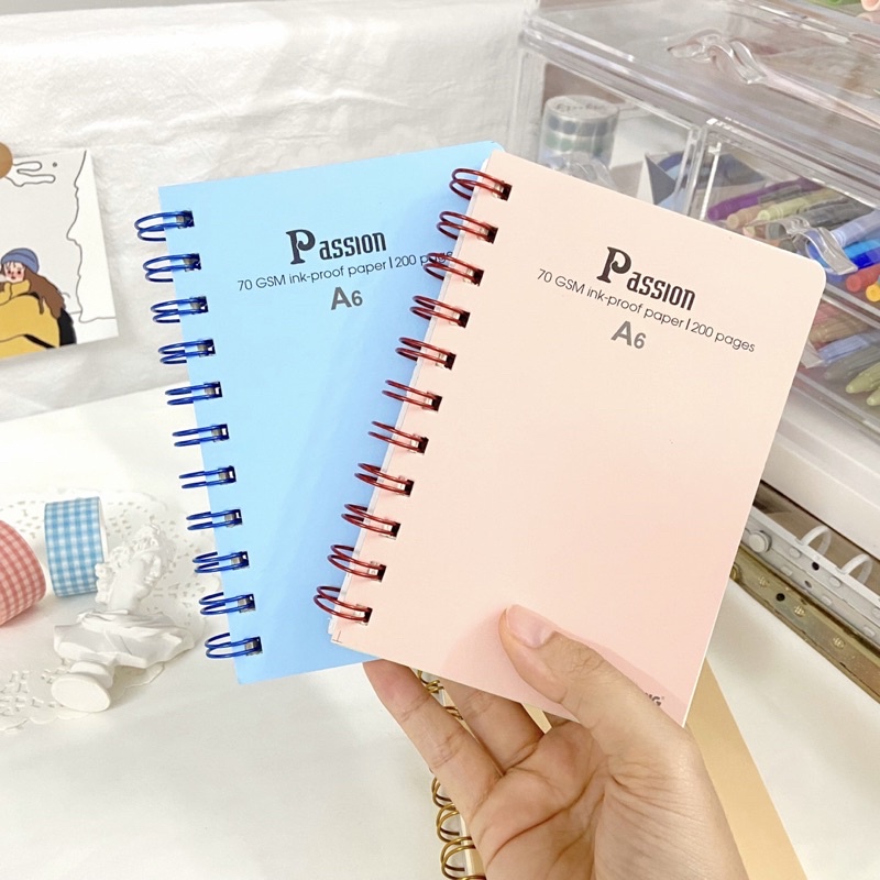 Sổ tay mini bỏ túi gáy lò xo size A6 Klong 200 trang mẫu hoạ tiết dễ thương