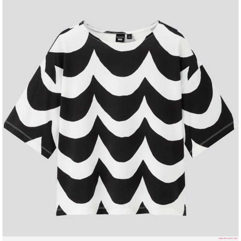 🌹🌿❤ Áo thun Uniqlo Marimeko