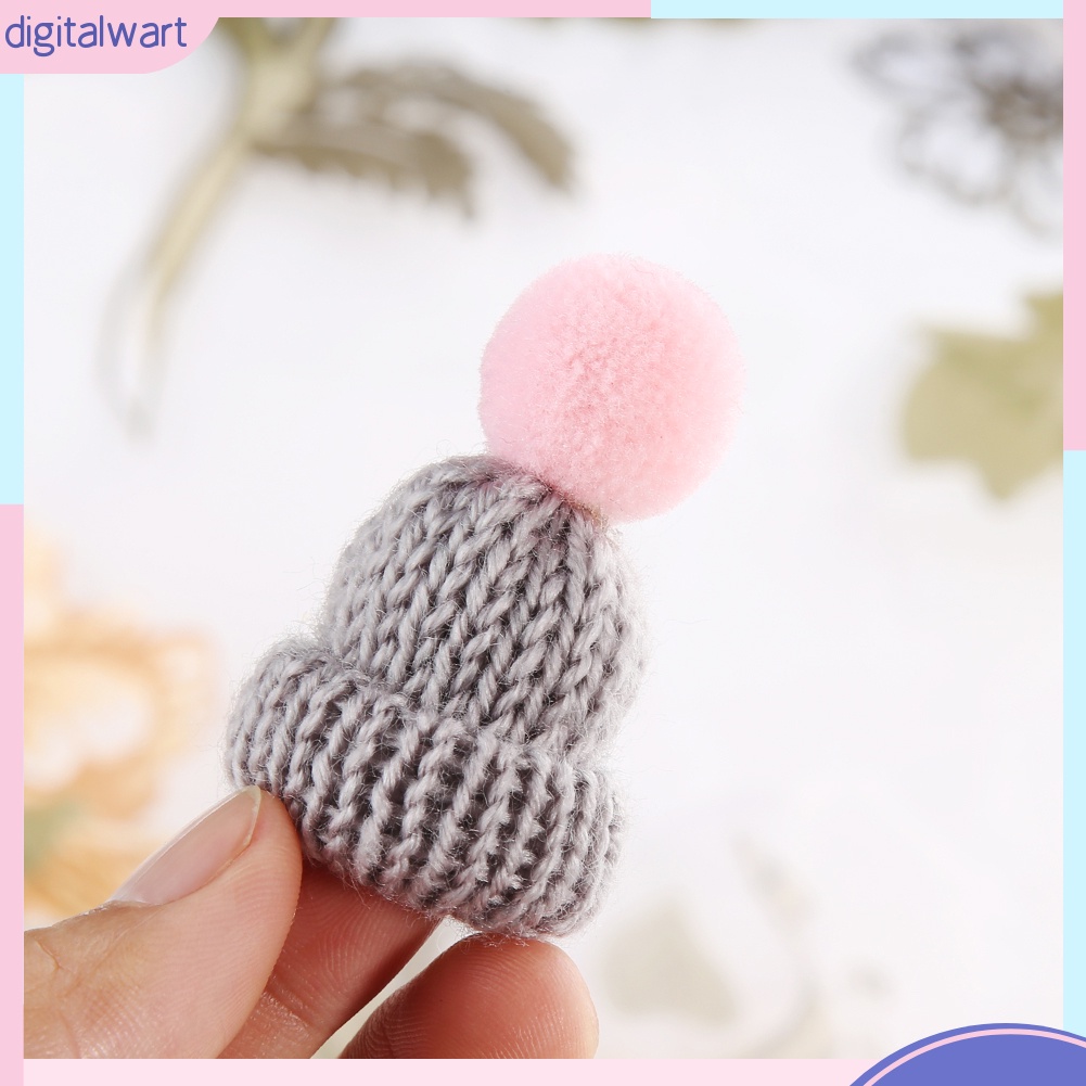 Ghim Cài Áo Hình Nón Len Đính Banh Lông Thời Trang Nữ Tính