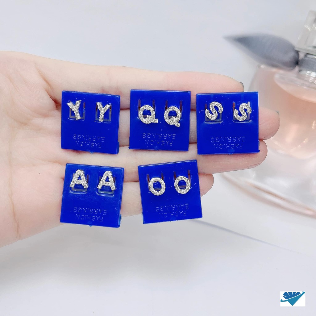 Bông tai nữ bạc ta chữ cái theo tên - Nụ bạc Bibi