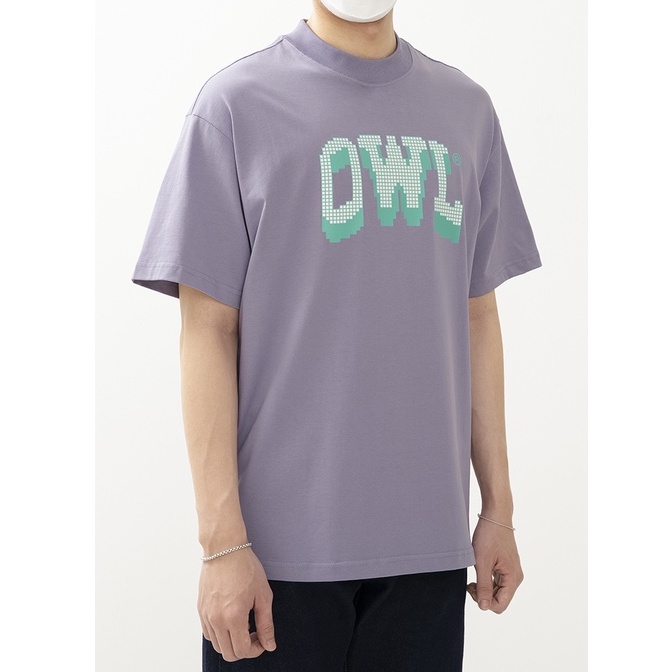 OWL BRAND® PIXEL TEE - Áo thun họa tiết in chữ / Tím