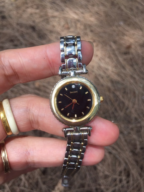 Đồng hồ nữ hiệu Secret Vega Nhật 2hand