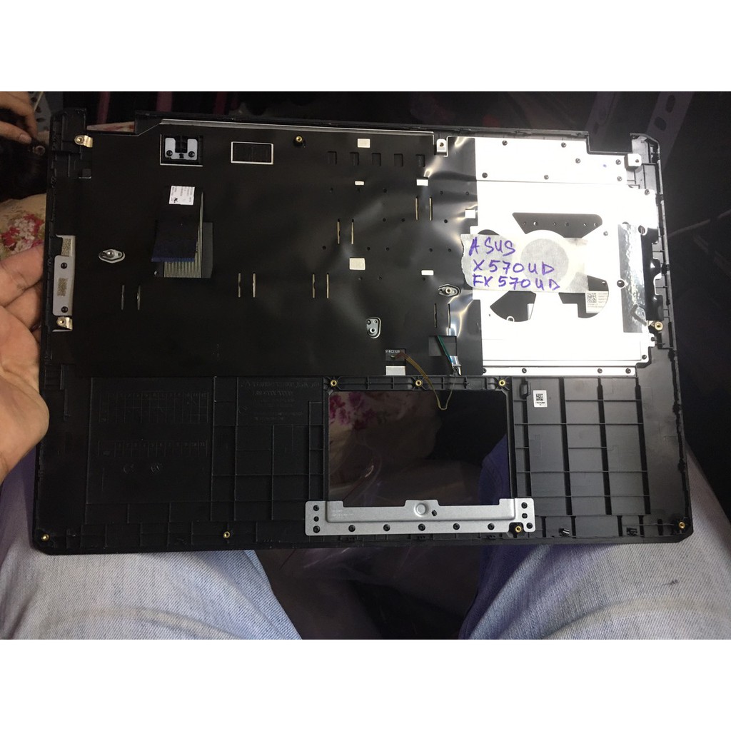VỎ ASUS MẶT C FX570UB THÁO MÁY KHÔNG PHÍM. | BigBuy360 - bigbuy360.vn