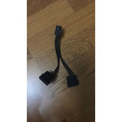 Cáp chuyển 6 pin vga