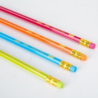 Hộp 12 bút chì Deli 2B