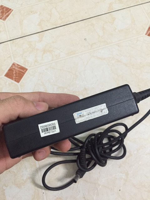 Sạc laptop sony 19,5V- 3.9A