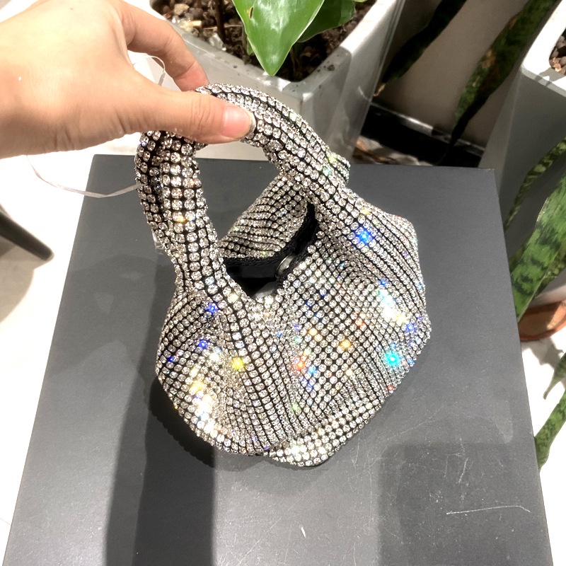 Túi Xách Bucket Đeo Vai Cỡ Nhỏ Đính Đá Phối Dây Xích Cá Tính