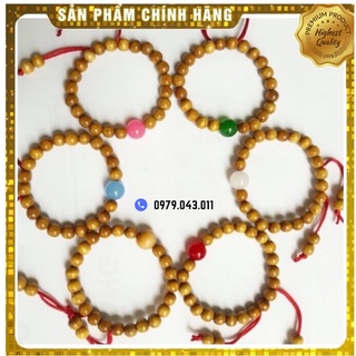 Vòng dâu tằm gắn đá phong thuỷ cho bé