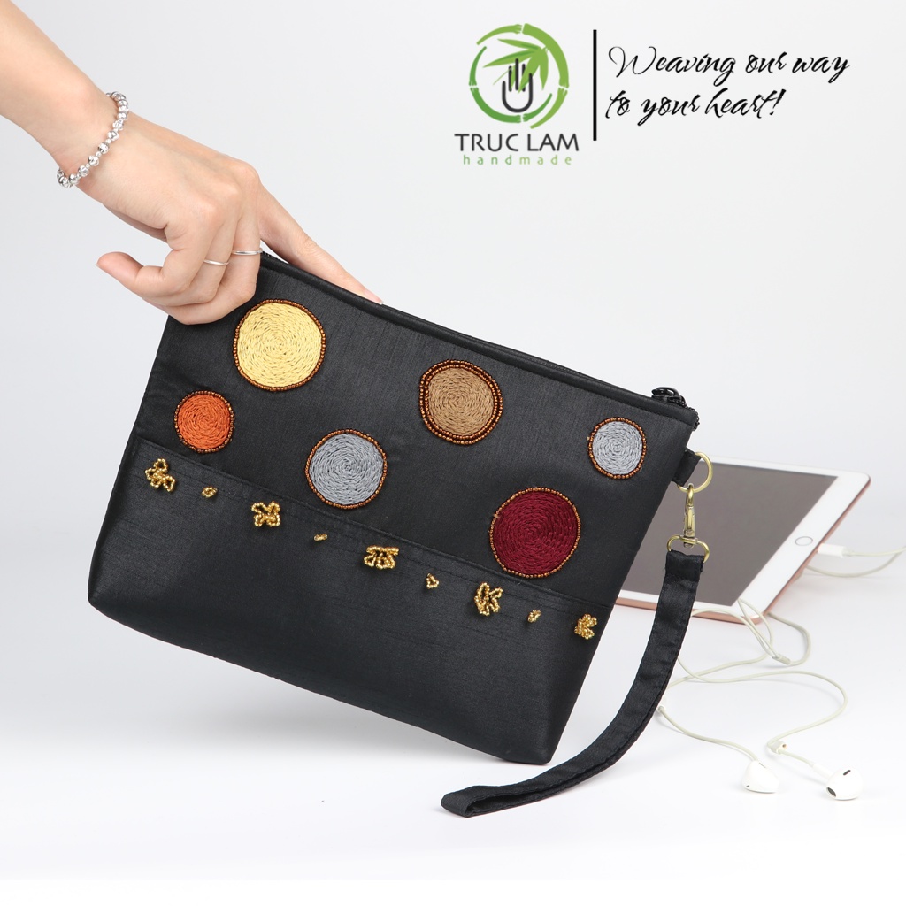 Ví Cầm Tay Đựng Ipad Clutch Vải Tafta Thêu Vòng Tròn Hạt Cườm Thủ Công Cỡ Bé - Trúc Lâm Handmade