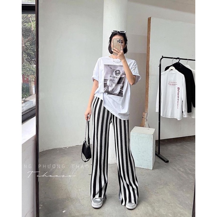 Set bộ áo thun trắng đen kèm quần suông sọc kẻ