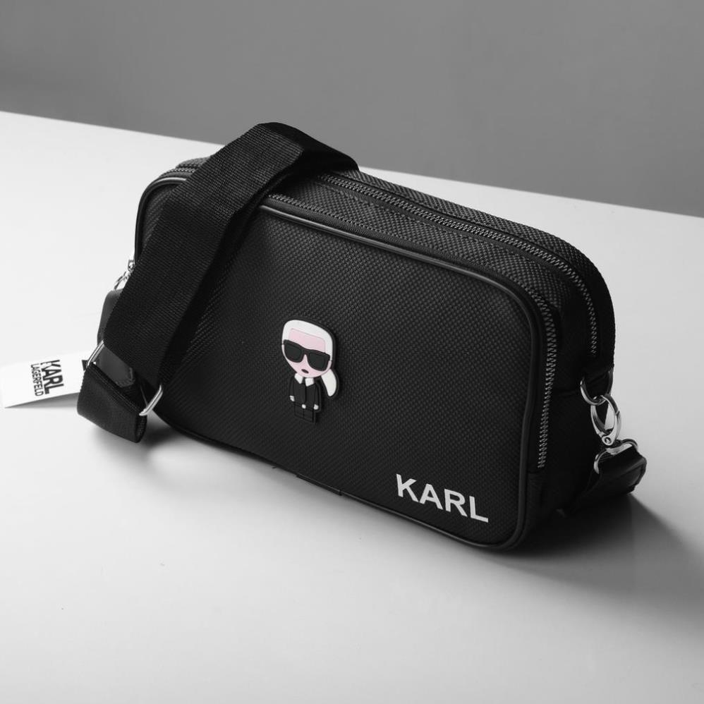 TÚI ĐEO CHÉO KARL LAGERFIELD 2022 Chất liệu chống thấm nước,Logo cao su chính hãng • 2 ngăn kéo ti , chuẩn xịn