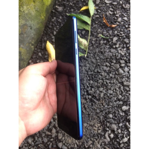 Điện thoại Sharp Aquos R5g gaming