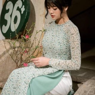 Áo dài 4 tà cổ tròn