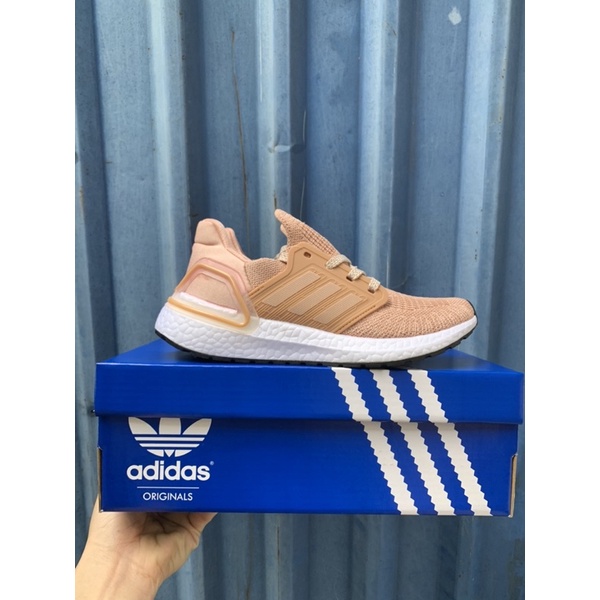 GIẦY CHẠY BỘ ULTRABOST 6.0 NAM NỮ HÀNG CAO CẤP, THIẾT KẾ THUẦN VẢI ÔM CHÂN SIÊU ÊM, CÓ SẴN .