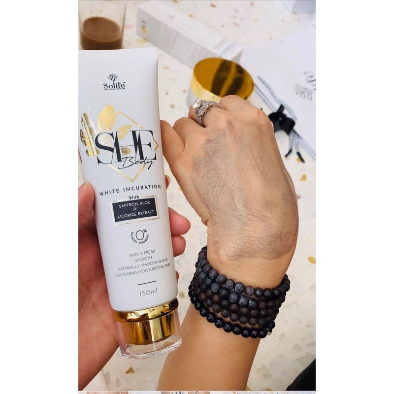 Kem Ủ Trắng Da Toàn Thân Than Hoạt Tính SHE Saffron [HÀNG CHÍNH HÃNG] | BigBuy360 - bigbuy360.vn