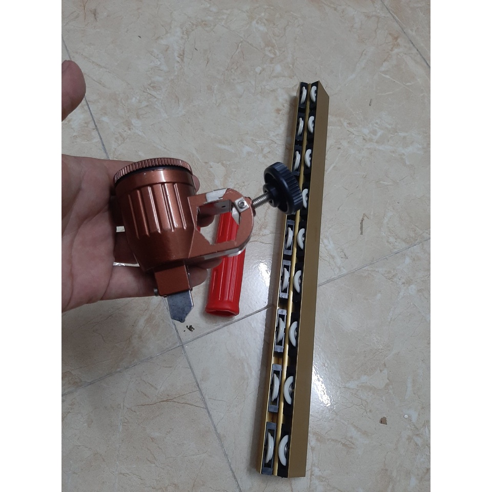 Dao cắt kính chữ T 1m2, 1m5 cán bằng hợp kim nhôm bọc viền đồng, Hiệu Huacheng- Loại cán 26mm -tặng  2 lưỡi