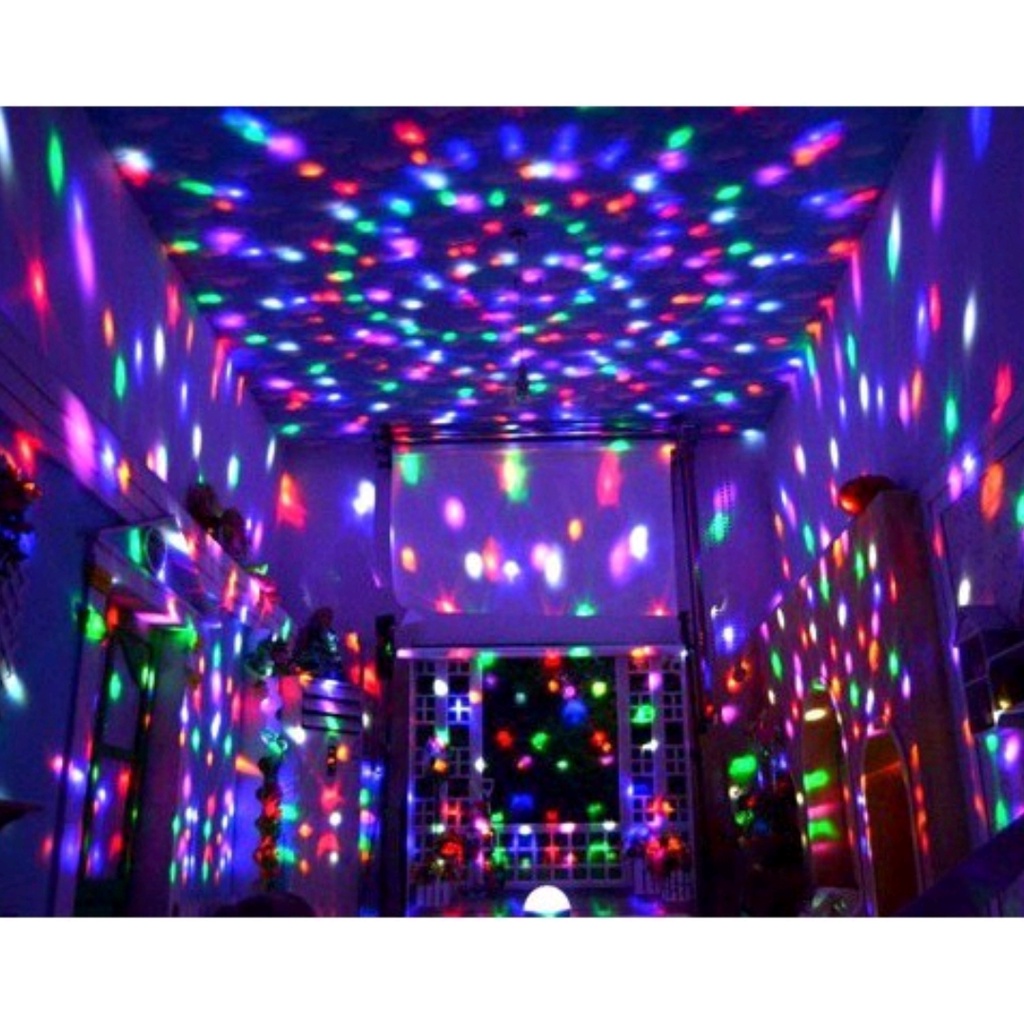 Đèn led xoay 7 màu vũ trường nháy chớp theo nhạc ,Hiệu ứng 360 độ kèm đui cắm E27 mẫu mới [ LỖI 1 ĐỔI 1]