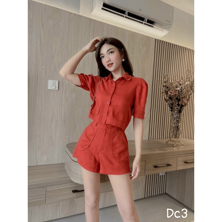 MẪU HOT TREND SÉT BỘ ĐŨI ĐÙI ÁO SƠ MI PHỐI CÚC XINH DX