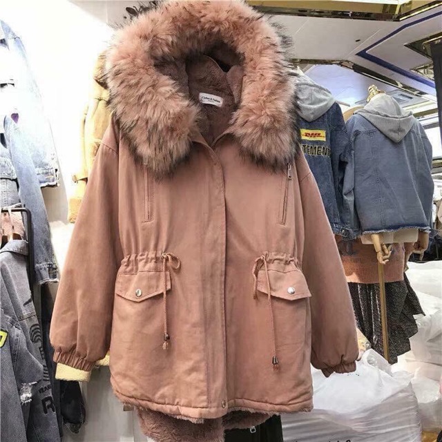 Áo khoác lót lông mũ lông màu hồng siêu ấm , mũ lông có thể tháo rời nhed