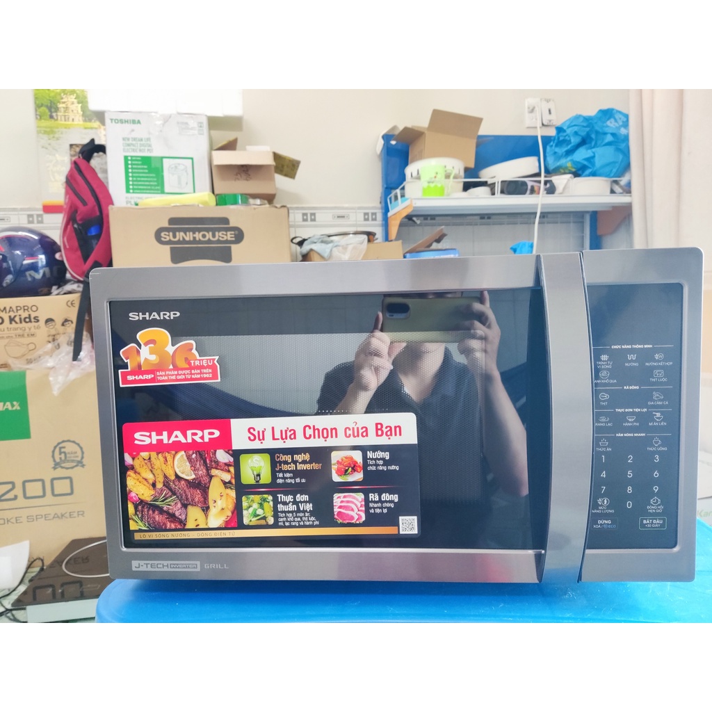 Lò vi sóng có nướng Sharp R-G728XVN-BST tổng công suất 2100w