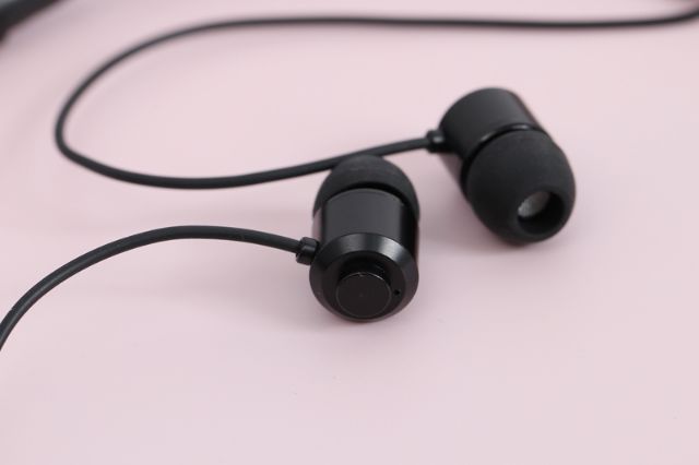Tai nghe Bluetooth Roman Z6000s