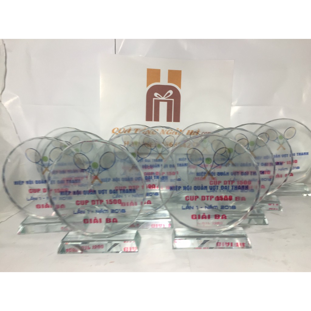 Biểu trưng pha lê mặt nguyệt