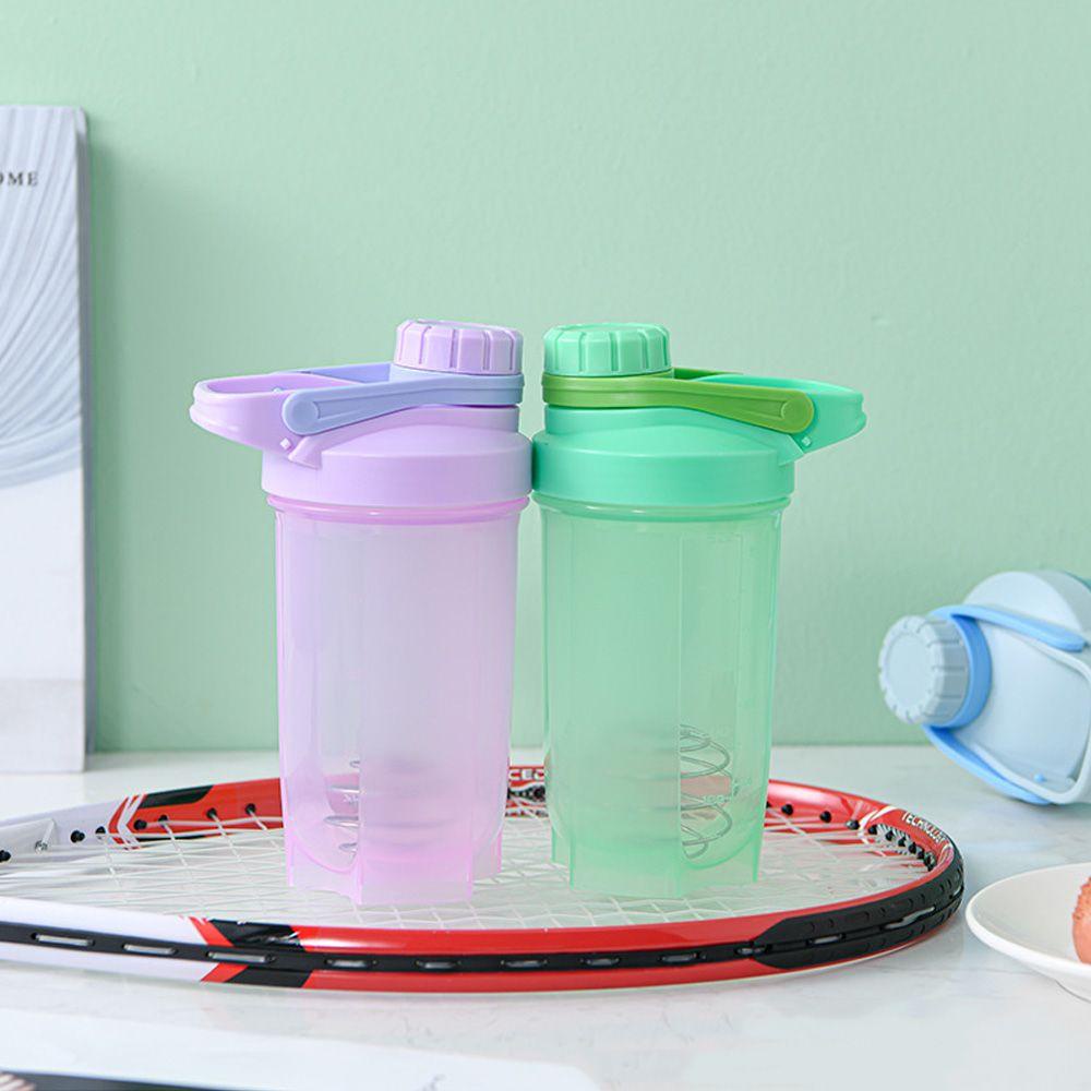 Bình Lắc 500ml Bằng Nhựa Kèm Dây Và Bóng Khuấy Tiện Dụng Cho Nam Và Nữ