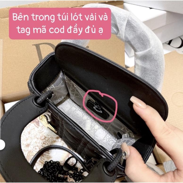 Túi chữ Đ vân 3 ô da lì size 17 kèm khăn 2 bản dây full 2 box hàng QC cao cấp
