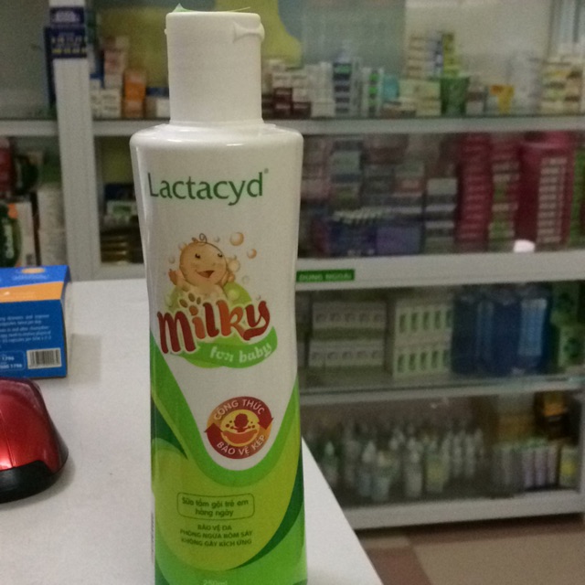 SỮA TẮM GỘI LACTACYD MILKY