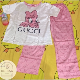 Đồ bộ vịt daisy gucci tay ngắn quần dài . chuẩn vải latin