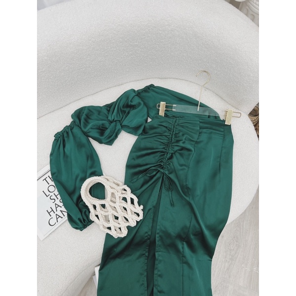 SET ÁO XOĂN RỚT VAI TAY DÀI + CHÂN VÁY MIDI RÚT XẺ XANH