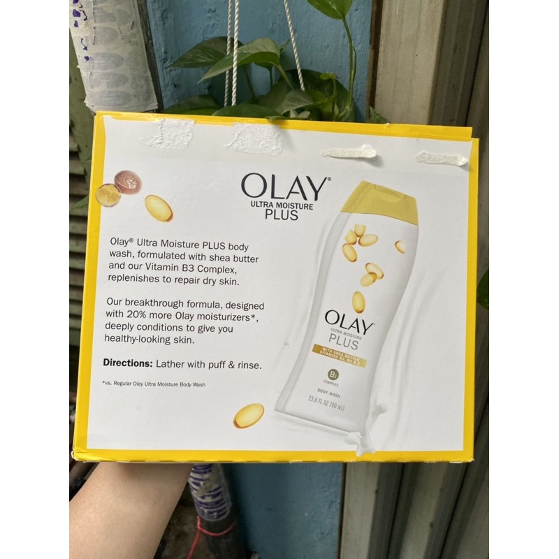 [Date 2023] Bộ 3 Chai Sữa Tắm Olay Ultra Moisture Plus 700ml