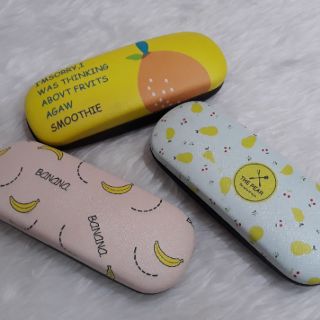Hộp đựng kính super cute