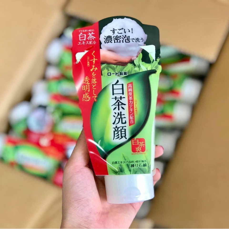 Sữa rửa mặt trà xanh Rohto Shirochasou Green Tea Foam 120g Nhật Bản