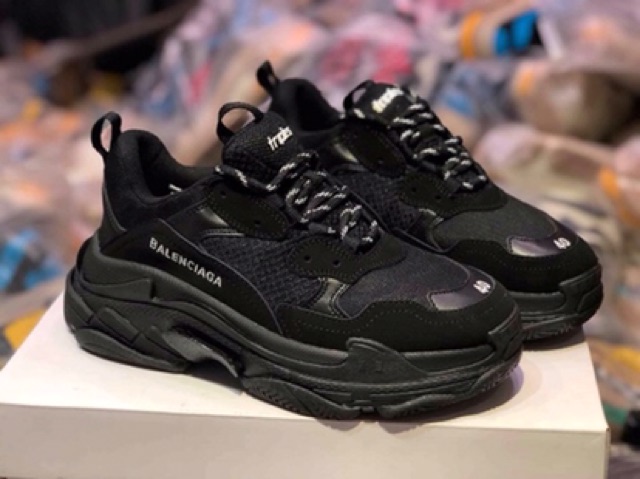 ⚡️BALENCIAGA TRIPLES⚡️ HÀNG MỚI- MẪU MỚI Hàng về trong những lúc khẩn hiếm, mọi chi phí đều rất cao nhưng shop vẫn giữ